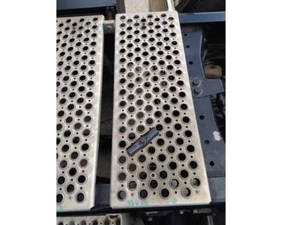 Kenworth T680 Frame Step