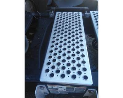 Kenworth T680 Frame Step