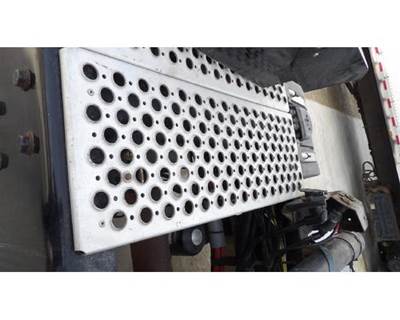 Kenworth T680 Frame Step