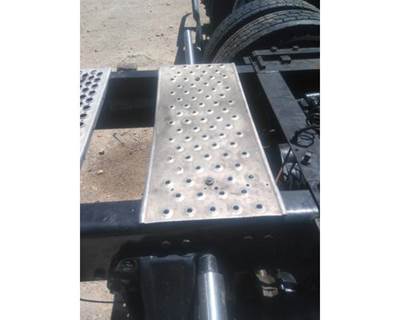Kenworth T700 Frame Step