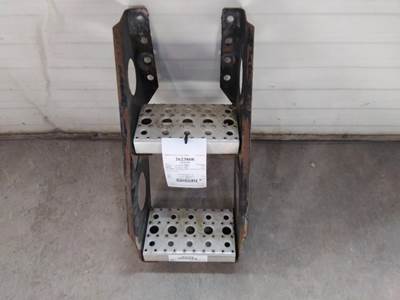 Kenworth T800B Frame Step
