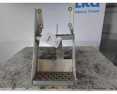 Kenworth T880 Right Frame Step