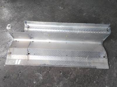 Kenworth W900 Right Tool Box Step