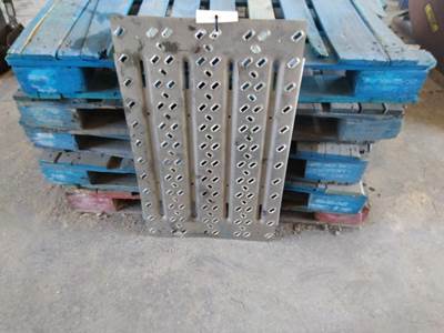 Mack Anthem Left Frame Step