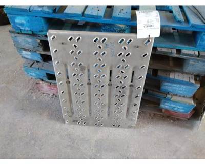 Mack Anthem Left Frame Step