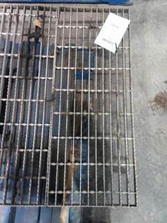 Mack CH612 Deck (Catwalk) Step