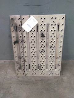 Mack Pinnacle CXU612 Deck (Catwalk) Step for a Mack CXU612