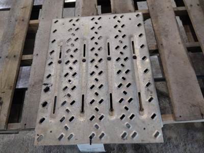 Mack Pinnacle CXU612 Deck (Catwalk) Step for a Mack CXU612