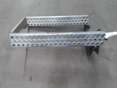 Mack Pinnacle CXU612 Left Battery Box Step for a Mack CXU612