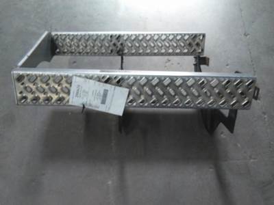 Mack Pinnacle CXU612 Left Battery Box Step for a Mack CXU612
