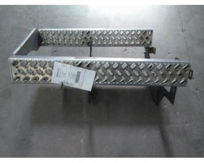 Mack Pinnacle CXU612 Left Frame Step for a Mack CXU612