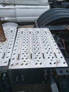 Mack Pinnacle CXU613 Deck (Catwalk) Step for a Mack CXU613