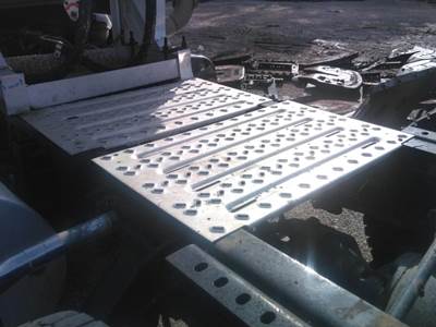 Mack Pinnacle CXU613 Left Frame Step for a Mack CXU613