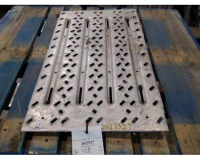 Mack Pinnacle CXU613 Frame Step for a Mack CXU613