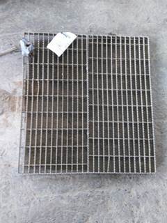 Mack Vision CX613 Deck (Catwalk) Step for a Mack CX613