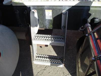 Peterbilt 386 Frame Step
