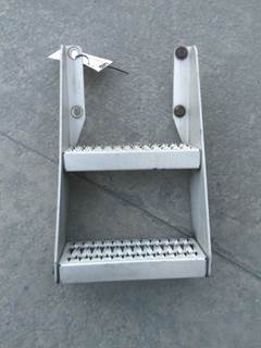Peterbilt 386 Right Frame Step