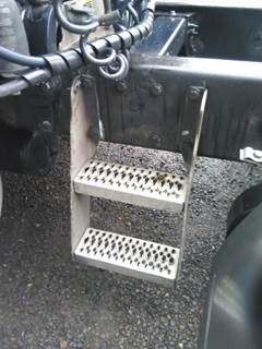 Peterbilt 386 Frame Step