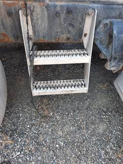 Peterbilt 386 Left Frame Step