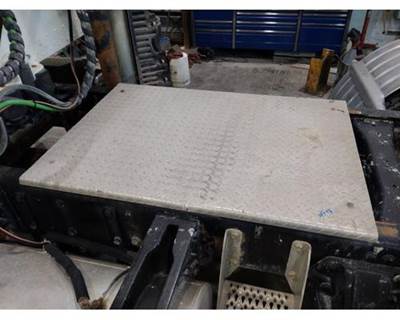 Peterbilt 386 Frame Step