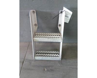 Peterbilt 386 Left Frame Step