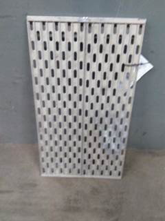 Peterbilt 387 Deck (Catwalk) Step