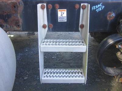 Peterbilt 387 Left Frame Step