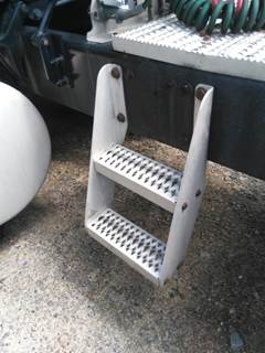 Peterbilt 387 Left Frame Step