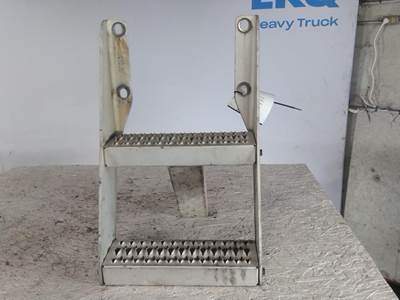 Peterbilt 387 Left Frame Step