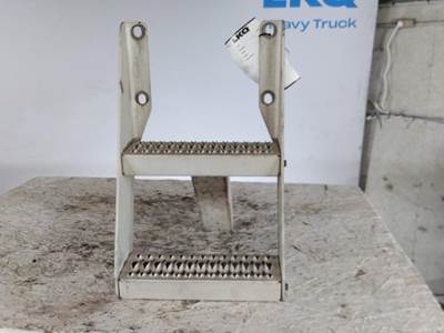Peterbilt 387 Left Frame Step