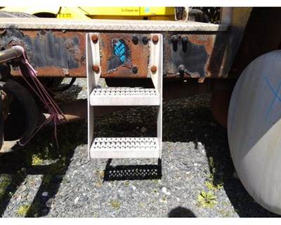 Peterbilt 387 Right Frame Step