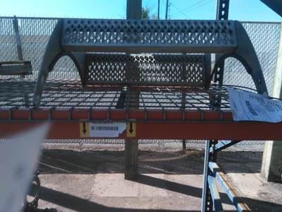 Peterbilt 567 Left Step