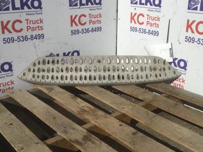 Peterbilt 579 Step Fairing