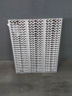 Peterbilt 579 Deck (Catwalk) Step