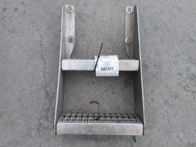 Peterbilt 579 Left Frame Step