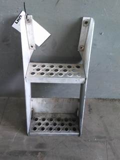Peterbilt 579 Left Frame Step