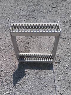 Peterbilt 579 Left Frame Step