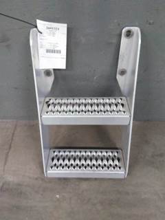 Peterbilt 579 Left Frame Step