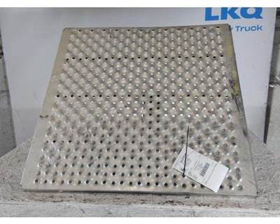 Peterbilt 579 Frame Step