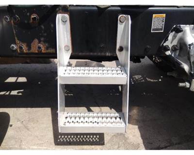 Peterbilt 579 Left Frame Step