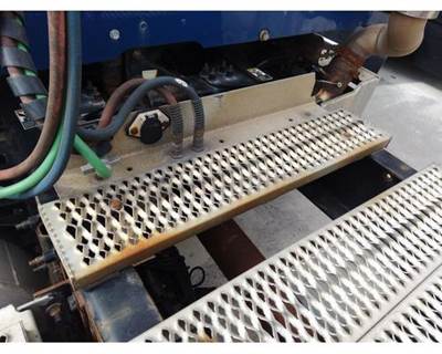 Peterbilt 579 Frame Step