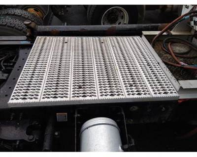 Peterbilt 579 Frame Step