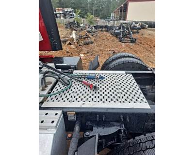 Peterbilt 579 Frame Step