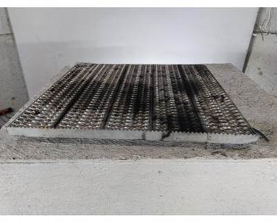 Peterbilt 587 Frame Step