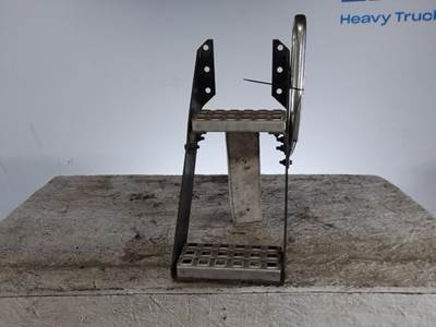 Volvo VN Left Frame Step