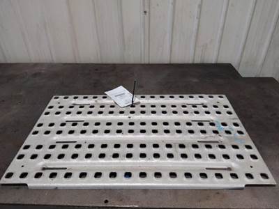 Volvo VNL Left Deck (Catwalk) Step