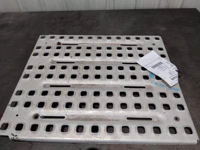 Volvo VNL Left Deck (Catwalk) Step