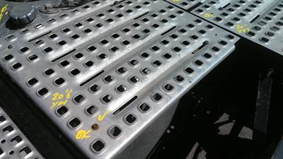 Volvo VNL Left Deck (Catwalk) Step