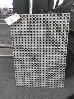 Volvo VNL Deck (Catwalk) Step