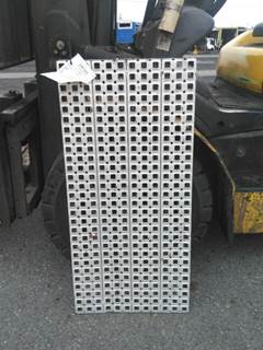 Volvo VNL Deck (Catwalk) Step